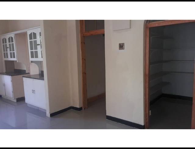 4,047M² BUSINESS TO LET IN ESTCOURT